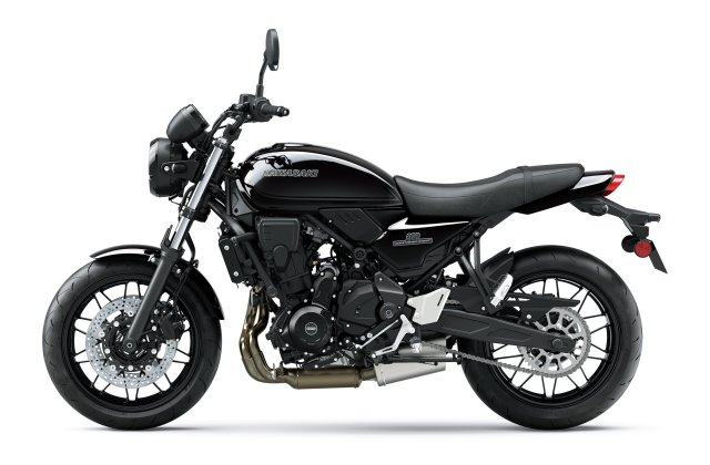 27_ER650R_44T_BK2_DA_LS_K.jpg